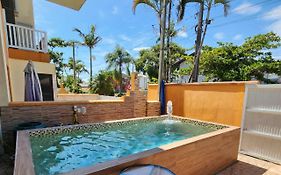 ATAMI STAY Casa em Condomínio com Piscina Pertinho do Mar